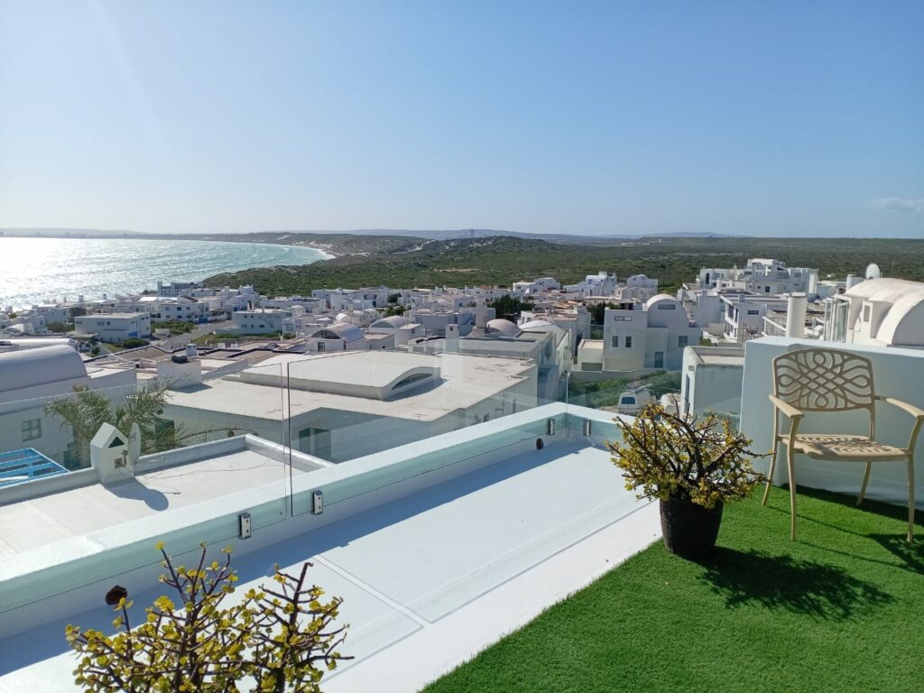 Frameless wine cellars Cape Town