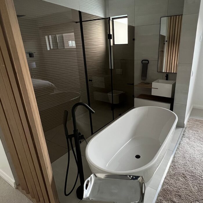 Frameless glass showers Cape Town